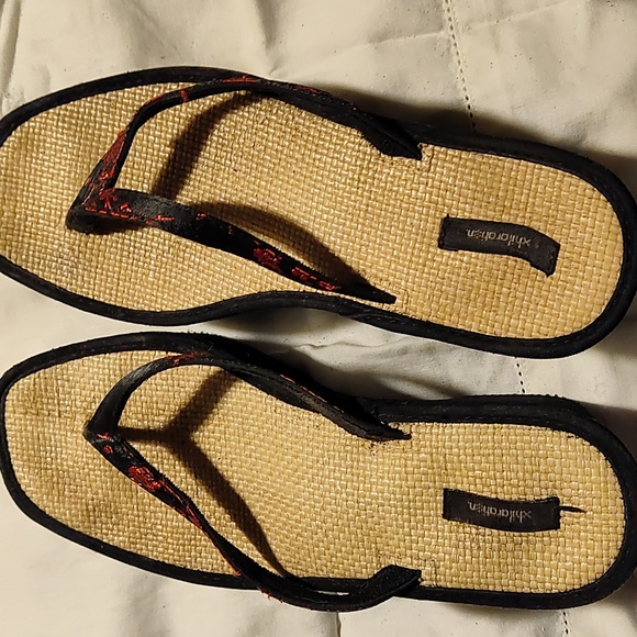 Geisha style platform sandals size 7/ 7 1/2 - Picture 6 of 6